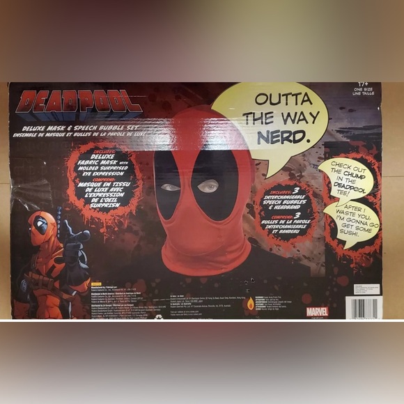 Marvel Deadpool Deluxe Mask & Speech Bubble Set Previews Exclusive - Picture 2 of 2